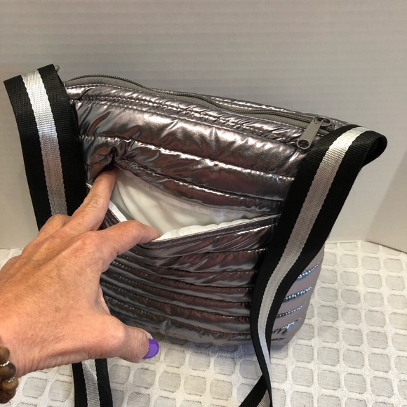 Silver cross body bag - Picture 3 of 10